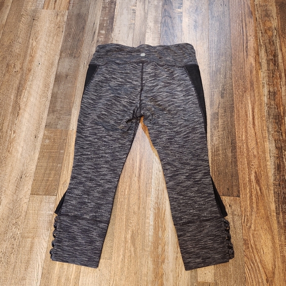 Athleta Mind Over Mat Capri Leggings - Picture 3 of 5
